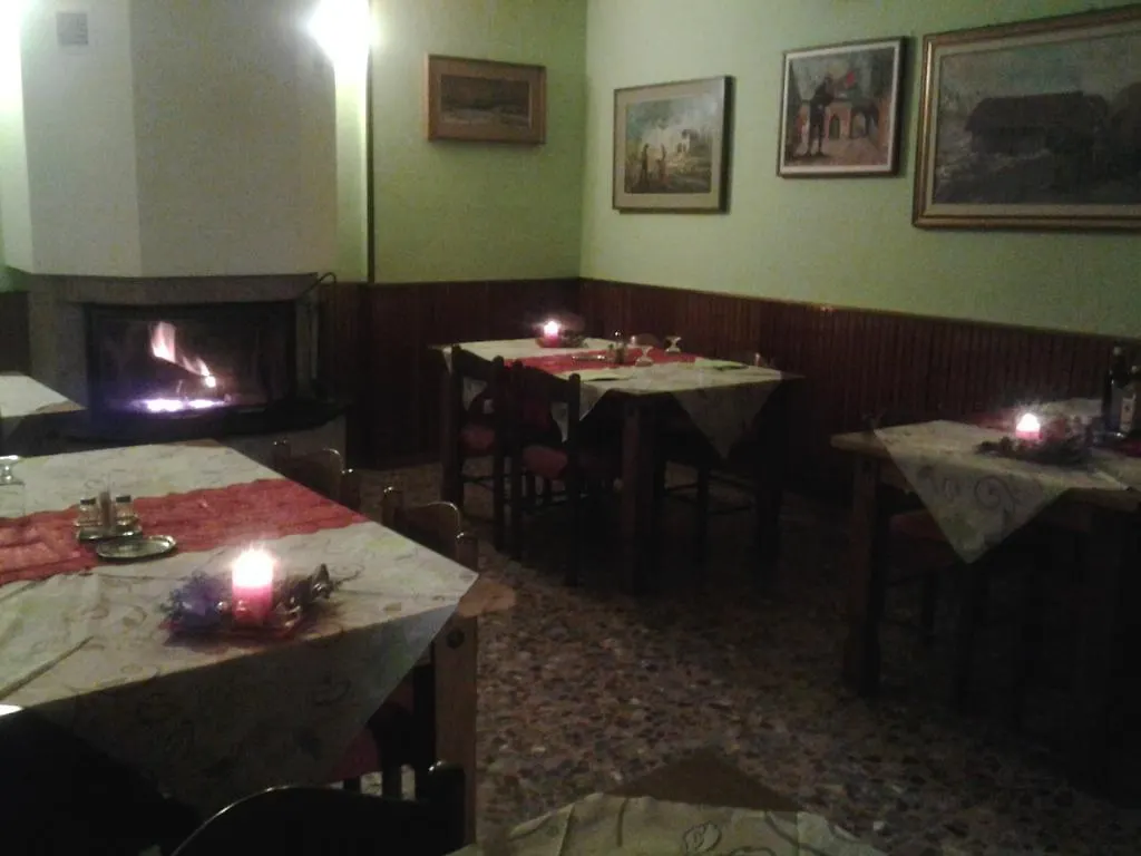 Hotel Poggio D'Oro Riva di Solto 2*,
