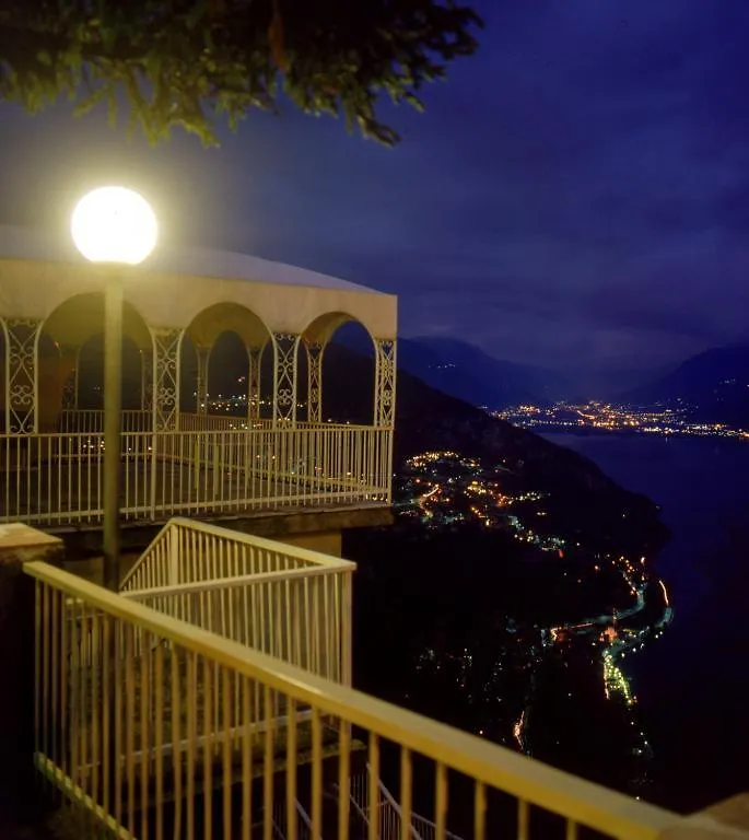 Hotel Poggio D'Oro Riva di Solto 2*,